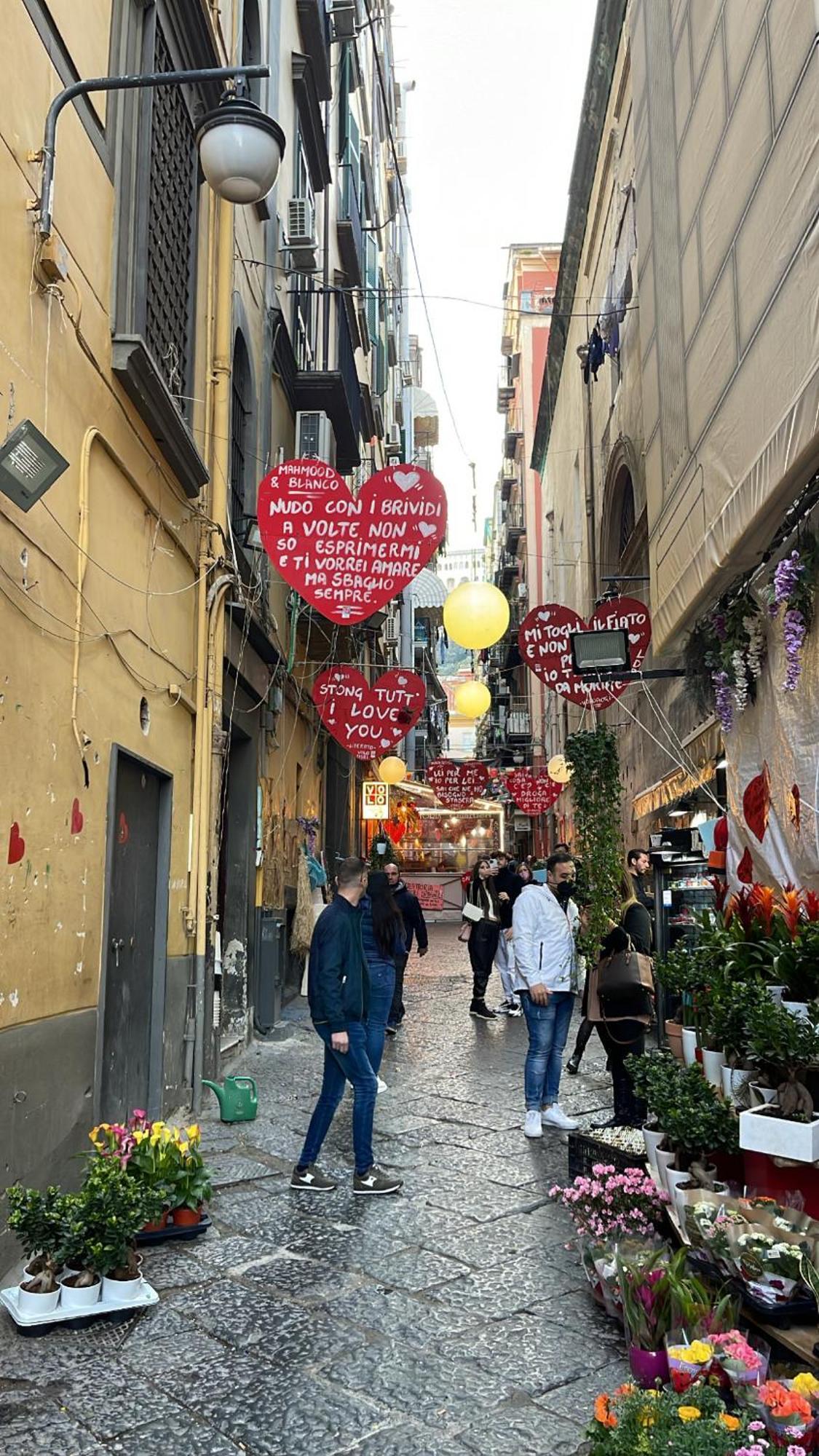 Palazzo Del Golfo * Napels